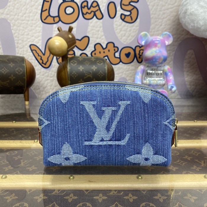 l**is V*t*n monogram denim pochette cosmétique pm m24316
