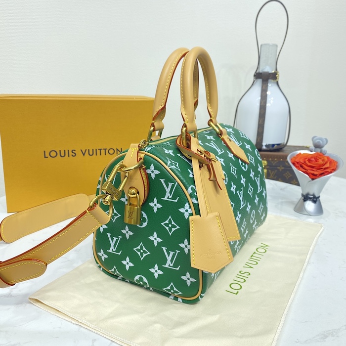 l**is V*t*n monogram leather speedy p9 bandouliere 25 m24423