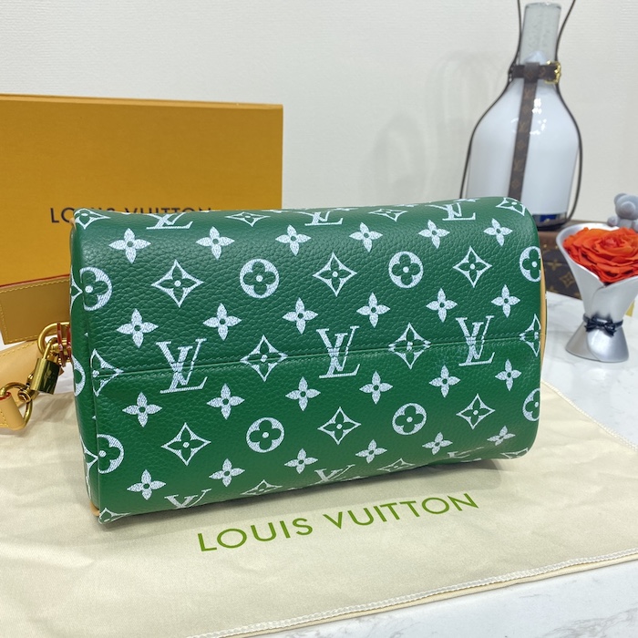 l**is V*t*n monogram leather speedy p9 bandouliere 25 m24423