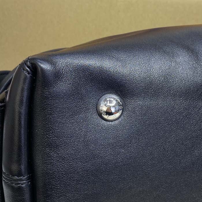 l**is V*t*n lambskin carryall cargo pm m24861
