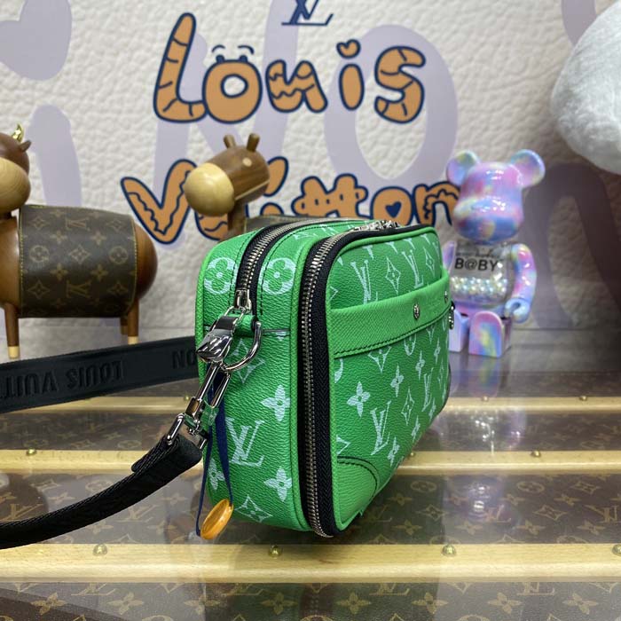 l**is V*t*n taiga cowhide leather alpha messenger green m31014