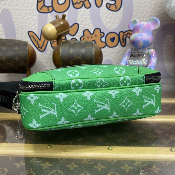 l**is V*t*n taiga cowhide leather alpha messenger green m31014