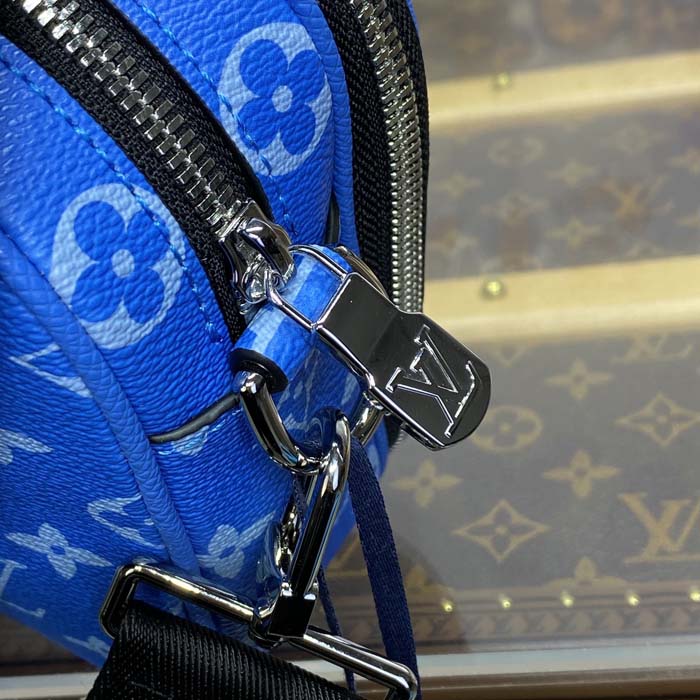 l**is V*t*n taiga cowhide leather alpha messenger blue m31016