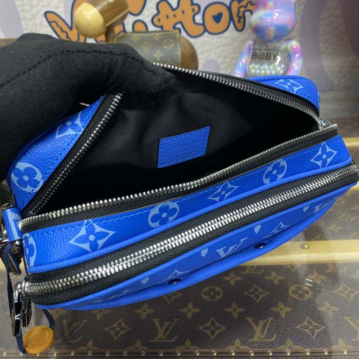 l**is V*t*n taiga cowhide leather alpha messenger blue m31016