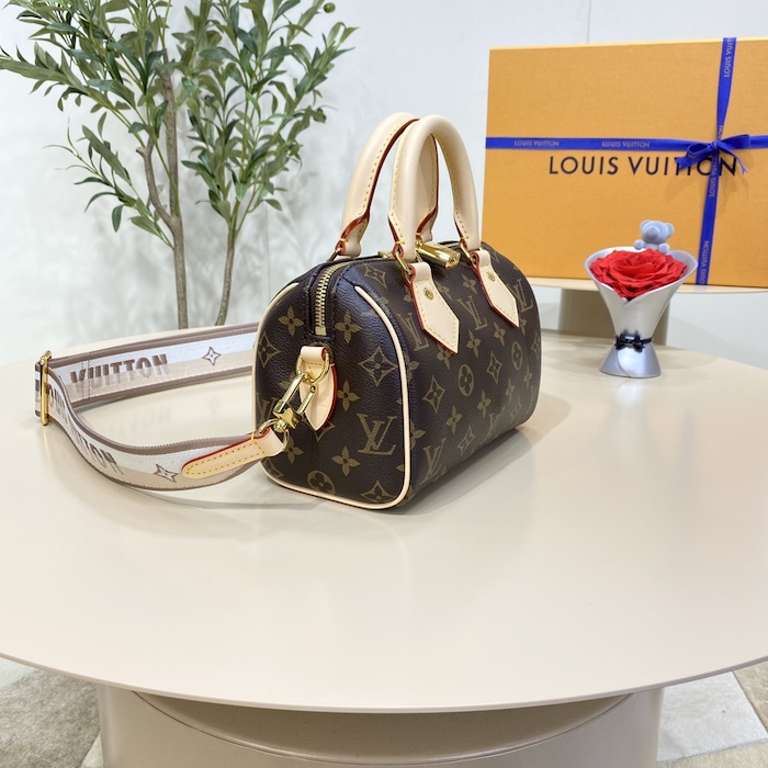 l**is V*t*n monogram canvas speedy bandoulière 20 m46222