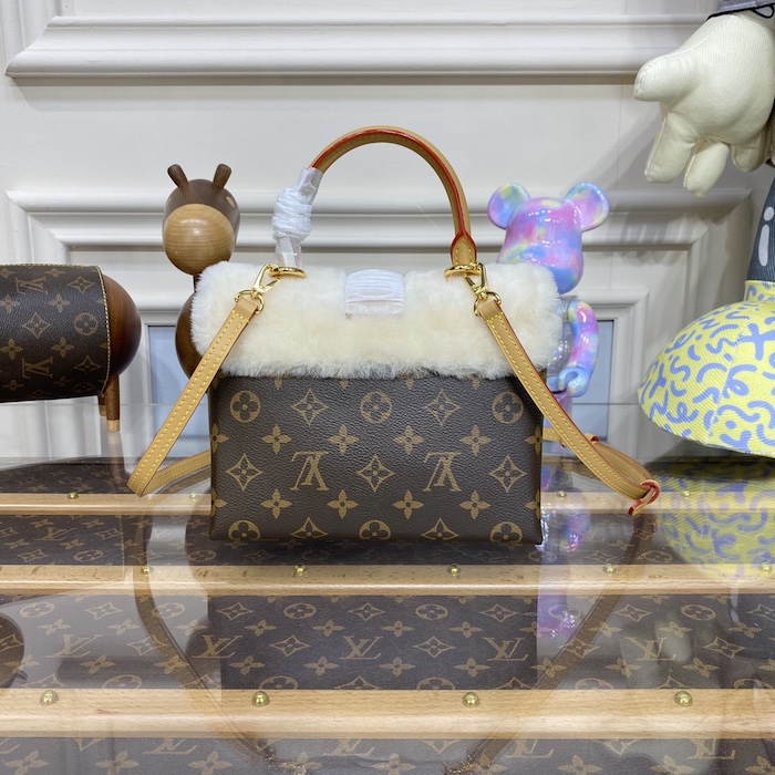 l**is V*t*n monogram canvas and shearling locky bb m46318