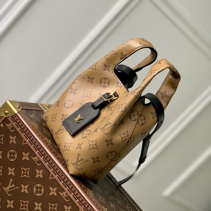 l**is V*t*n monogram reverse coated canvas atlantis bb m46816