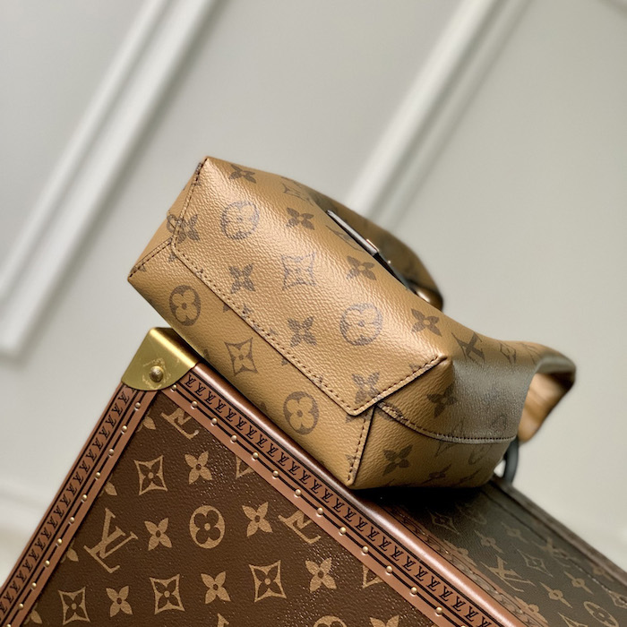 l**is V*t*n monogram reverse coated canvas atlantis bb m46816