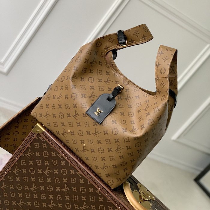l**is V*t*n monogram reverse coated canvas atlantis gm m46821