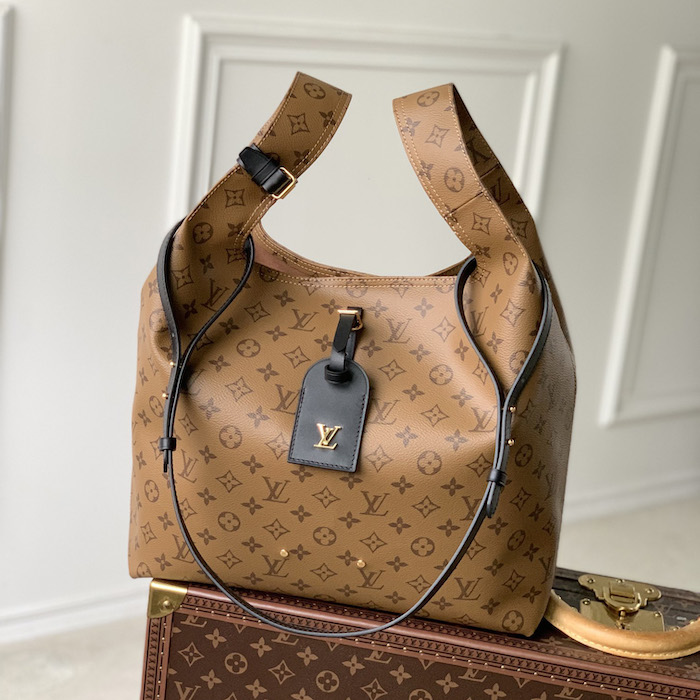 l**is V*t*n monogram reverse coated canvas atlantis gm m46821