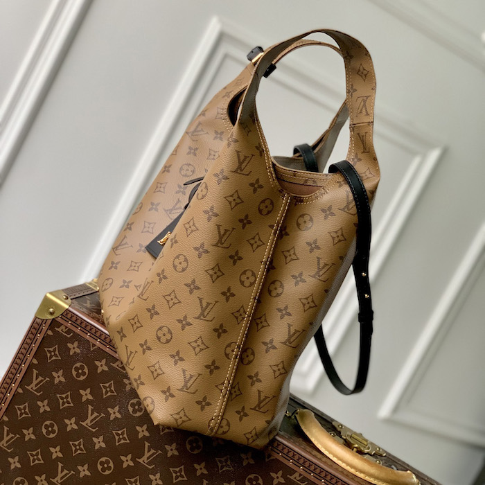 l**is V*t*n monogram reverse coated canvas atlantis gm m46821