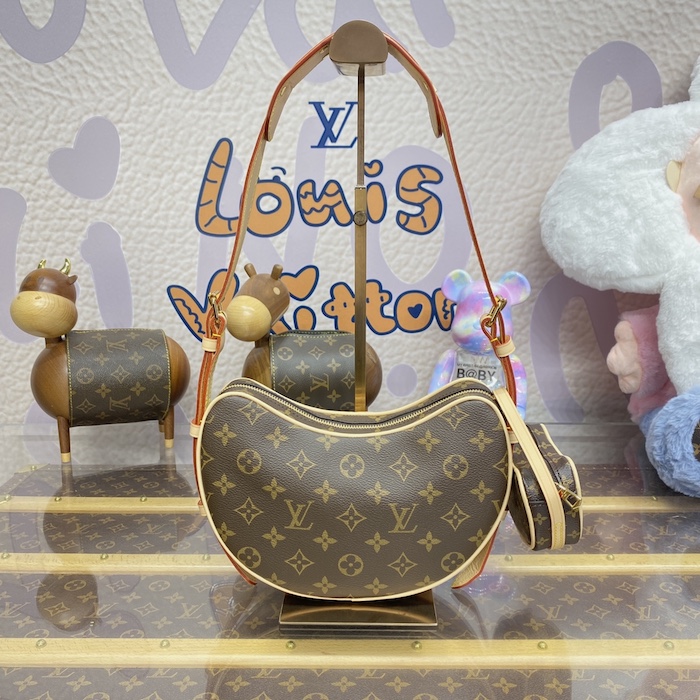 l**is V*t*n monogram canvas croissant mm m46828