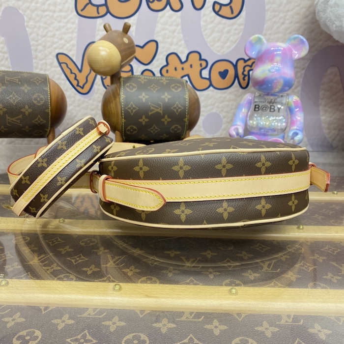 l**is V*t*n monogram canvas croissant mm m46828