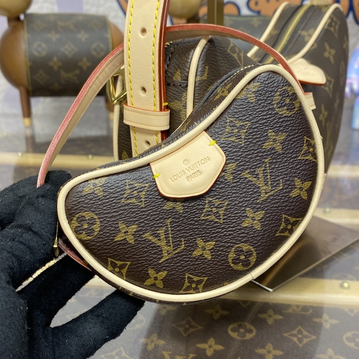 l**is V*t*n monogram canvas croissant mm m46828