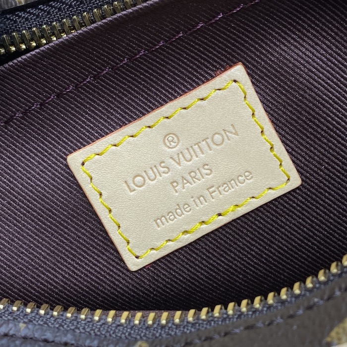 l**is V*t*n monogram canvas croissant mm m46828