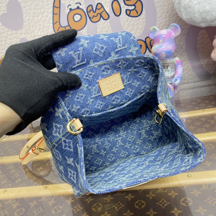 l**is V*t*n monogram denim venice backpack m46836