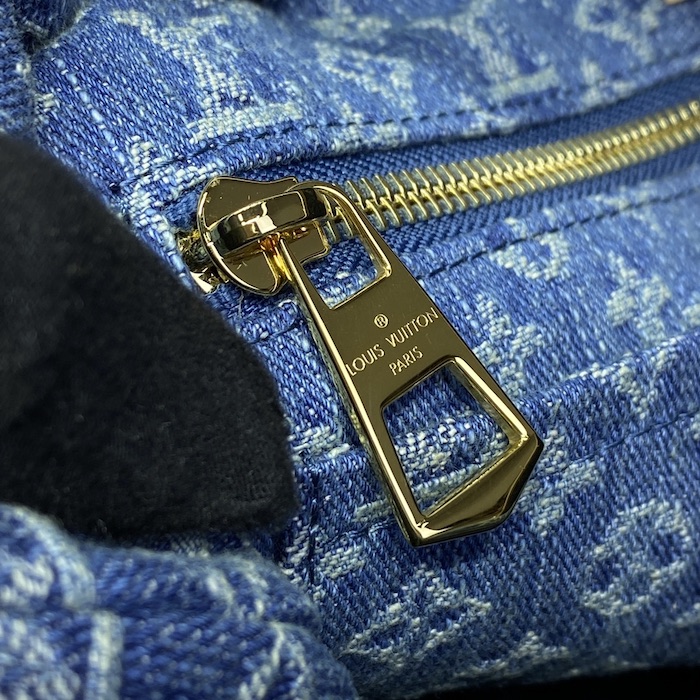 l**is V*t*n monogram denim carryall mm m46855