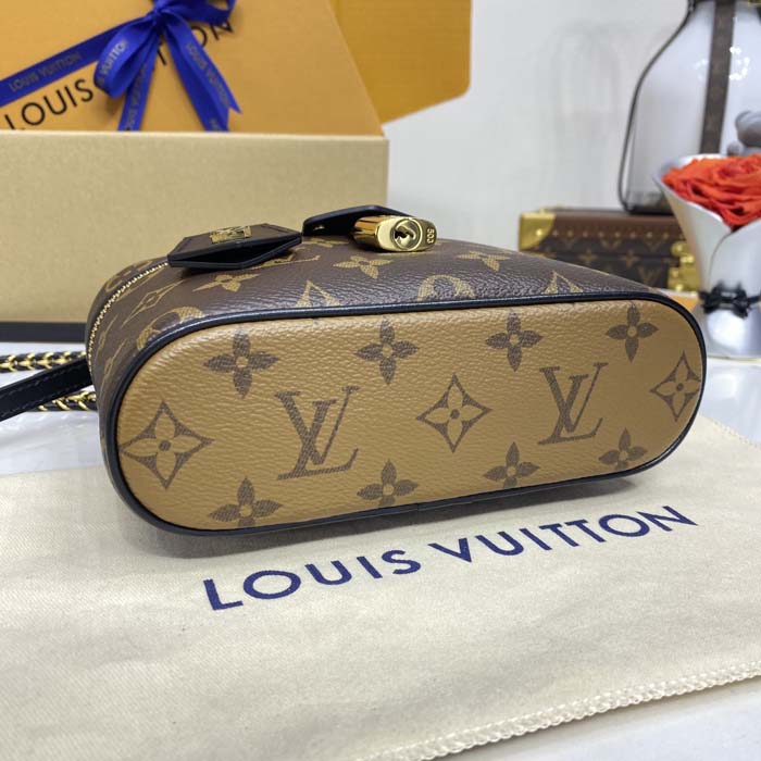 l**is V*t*n monogram coated canvas vanity chain pouch m47125