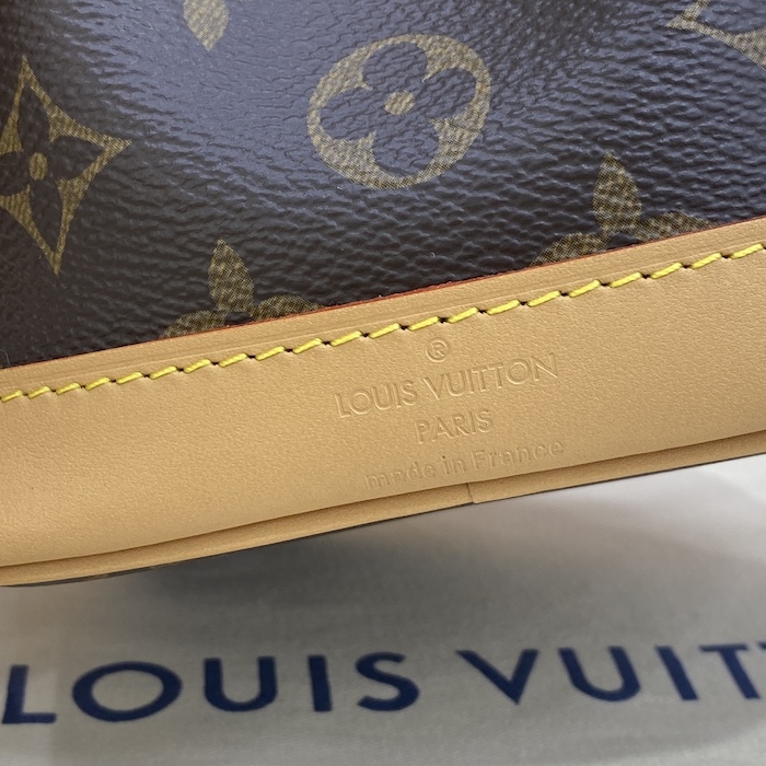 l**is V*t*n monogram canvas nano noé m81266