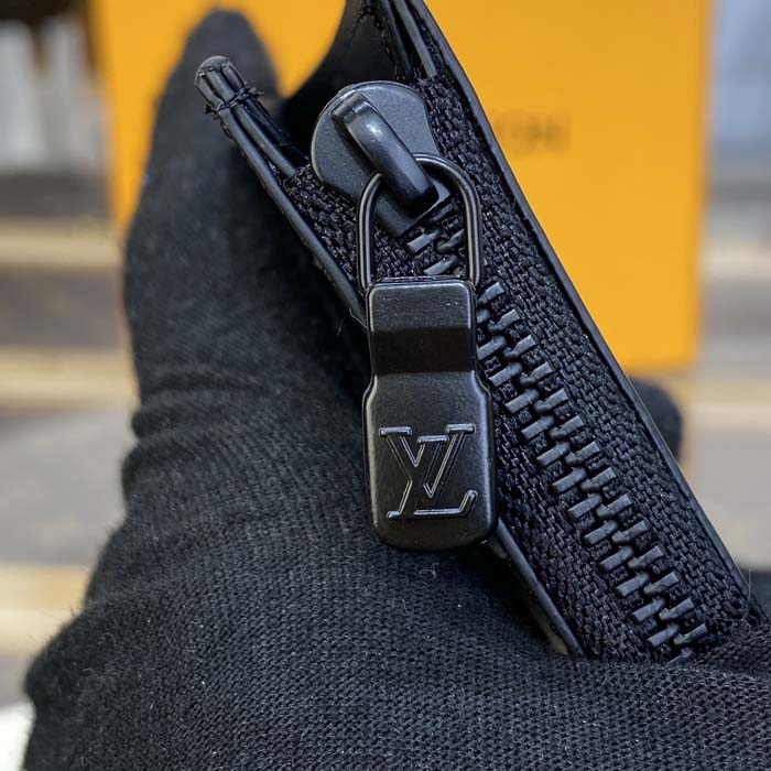 l**is V*t*n black aerogram cowhide leather coin card holder m82068