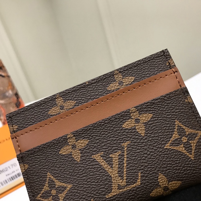 l**is V*t*n monogram canvas double card holder m82630