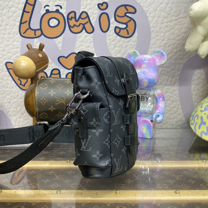 l**is V*t*n monogram eclipse nano christopher m82769