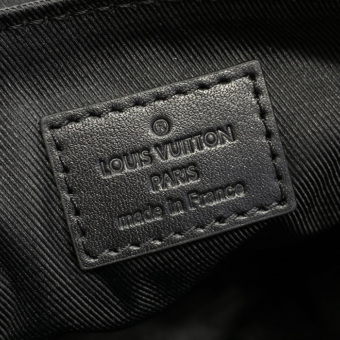 l**is V*t*n monogram eclipse nano christopher m82769