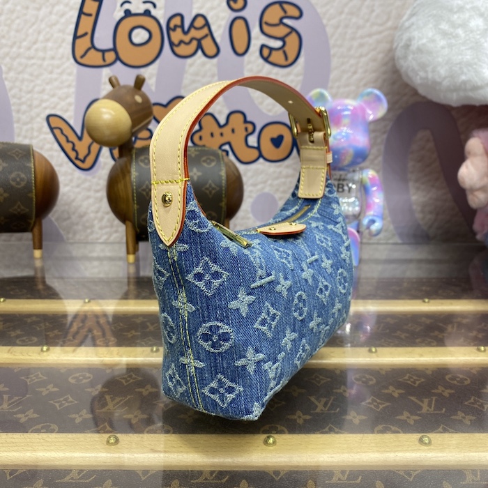 l**is V*t*n monogram denim hills pochette m82949