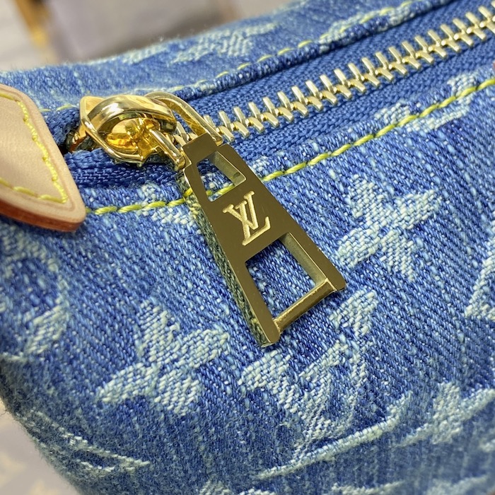l**is V*t*n monogram denim hills pochette m82949