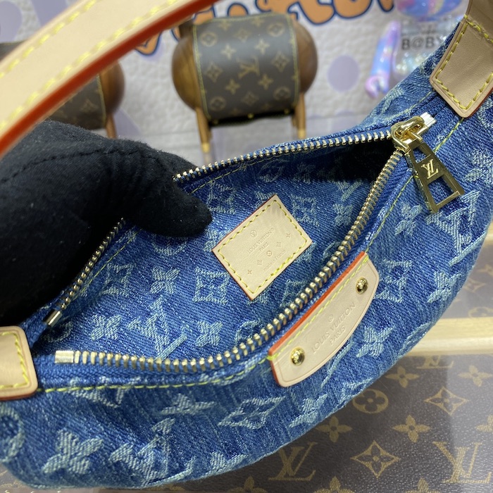 l**is V*t*n monogram denim hills pochette m82949