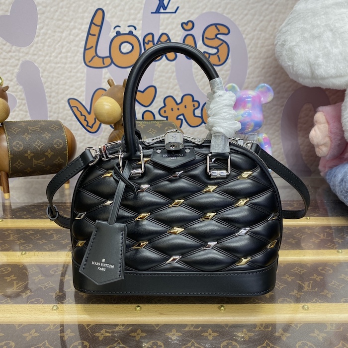 l**is V*t*n lambskin leather nano alma m83019