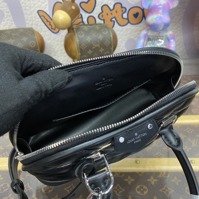 l**is V*t*n lambskin leather nano alma m83019