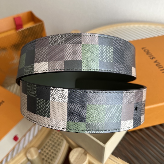 l**is V*t*n lv mega pixel 40mm reversible belt m8470