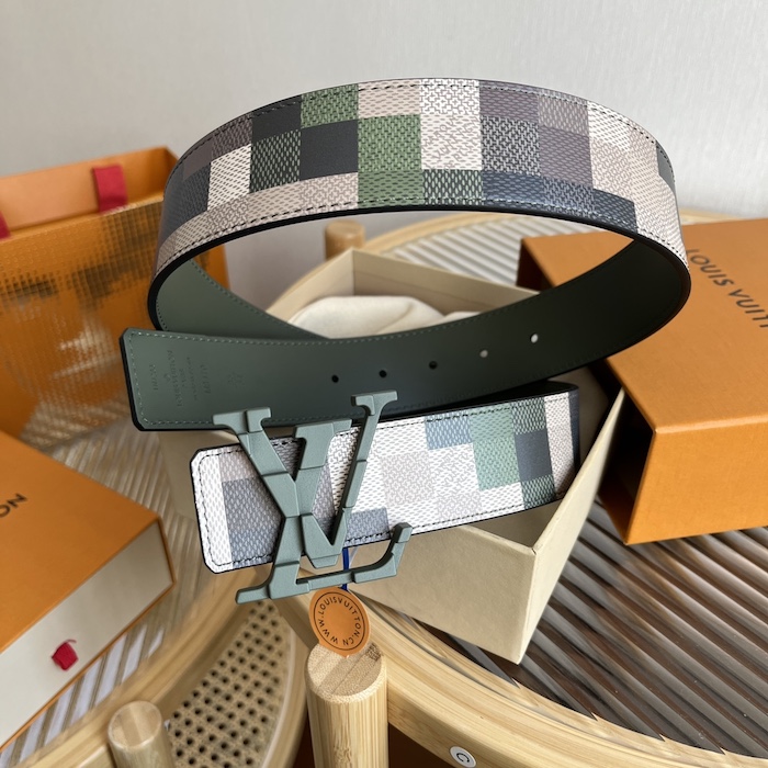 l**is V*t*n lv mega pixel 40mm reversible belt m8470
