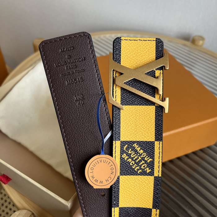 l**is V*t*n lv initiales 40mm reversible belt m8546