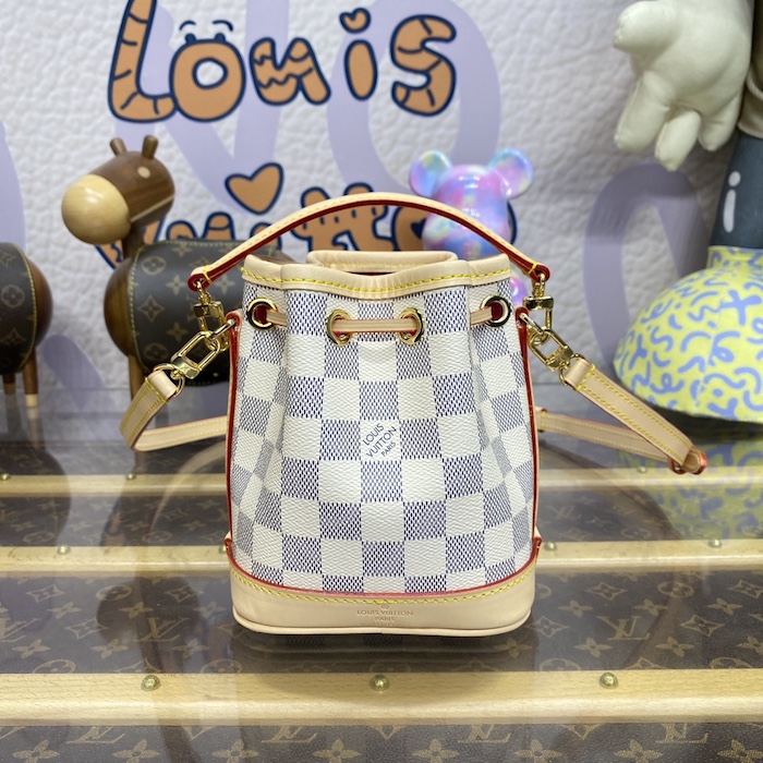 l**is V*t*n damier azur nano noé n40511