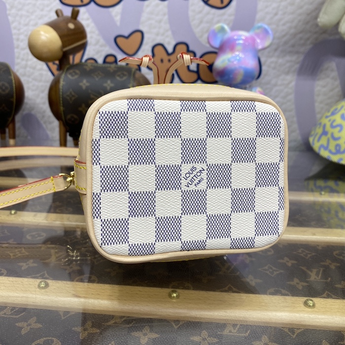 l**is V*t*n damier azur nano noé n40511