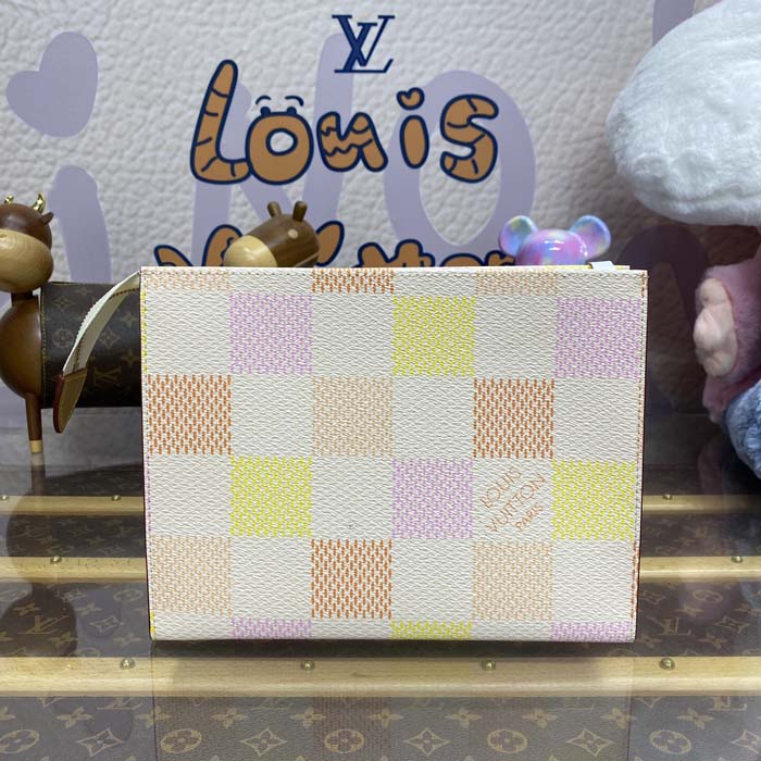 l**is V*t*n damier giant canvas toilet pouch n40740