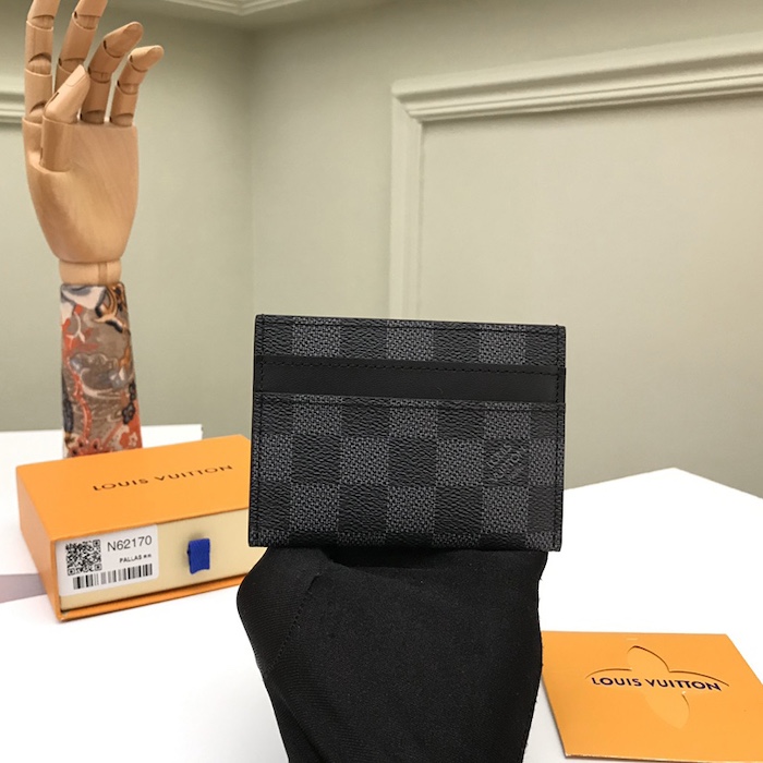 l**is V*t*n damier graphite double card holder n62170