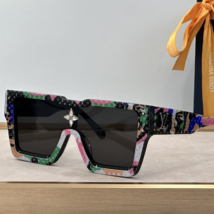 l**is V*t*n cyclone mask sunglasses z2031e