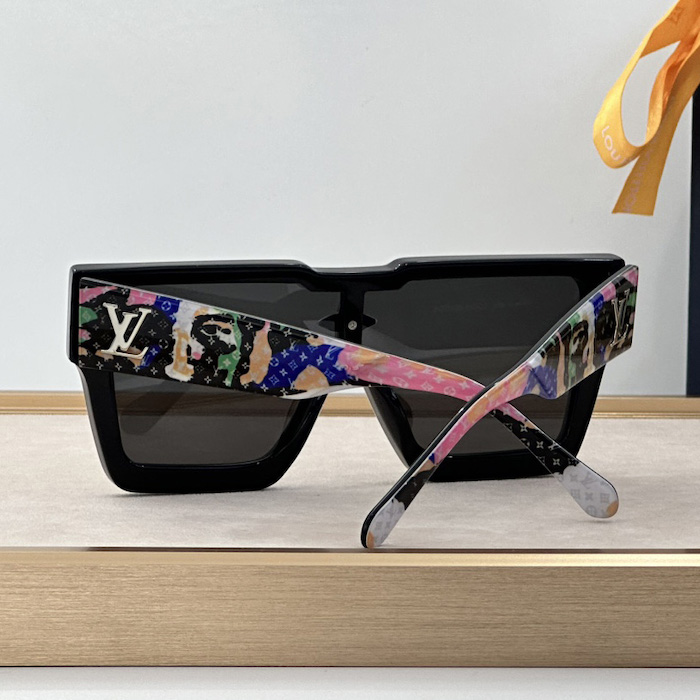 l**is V*t*n cyclone mask sunglasses z2031e