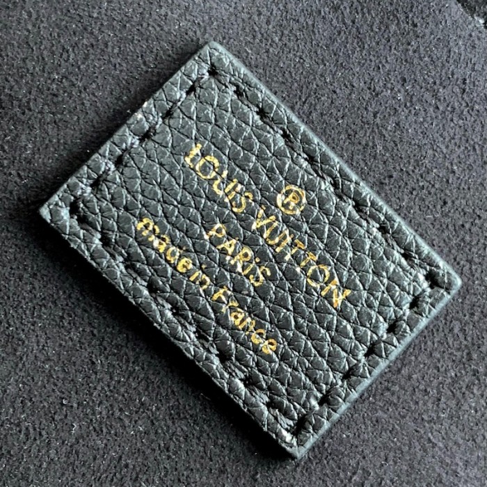 l**is V*t*n monogram canvas on my side pm m57728