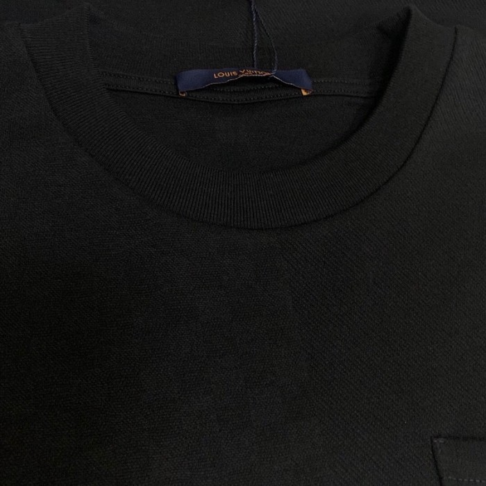 l**is V*t*n half damier pocket t-shirt black