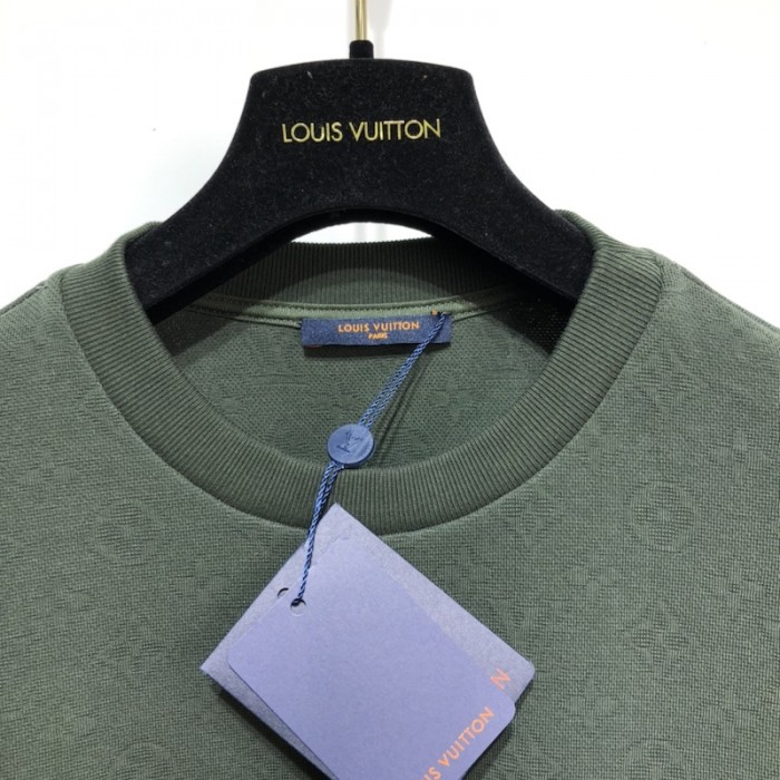 l**is V*t*n signature 3d pocket monogram t-shirt 1a8wn5