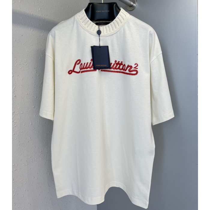 l**is V*t*n embroidered l**is V*t*n mockneck tee 1a9gmo
