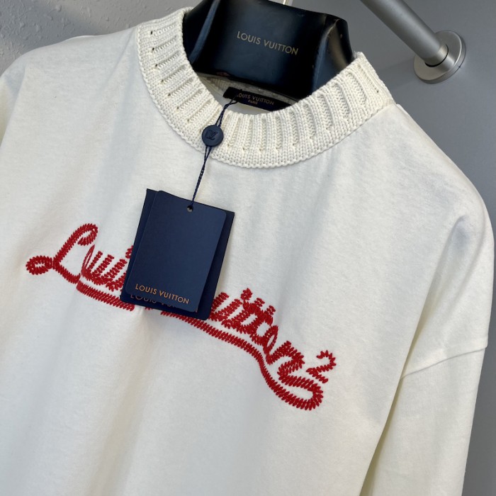 l**is V*t*n embroidered l**is V*t*n mockneck tee 1a9gmo