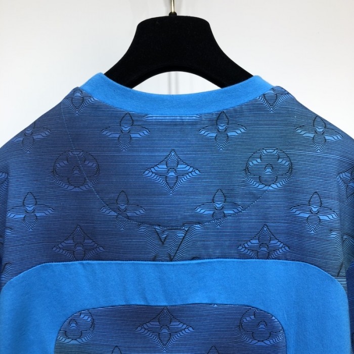 l**is V*t*n 2054 intarsia printed tee 1a9gn3