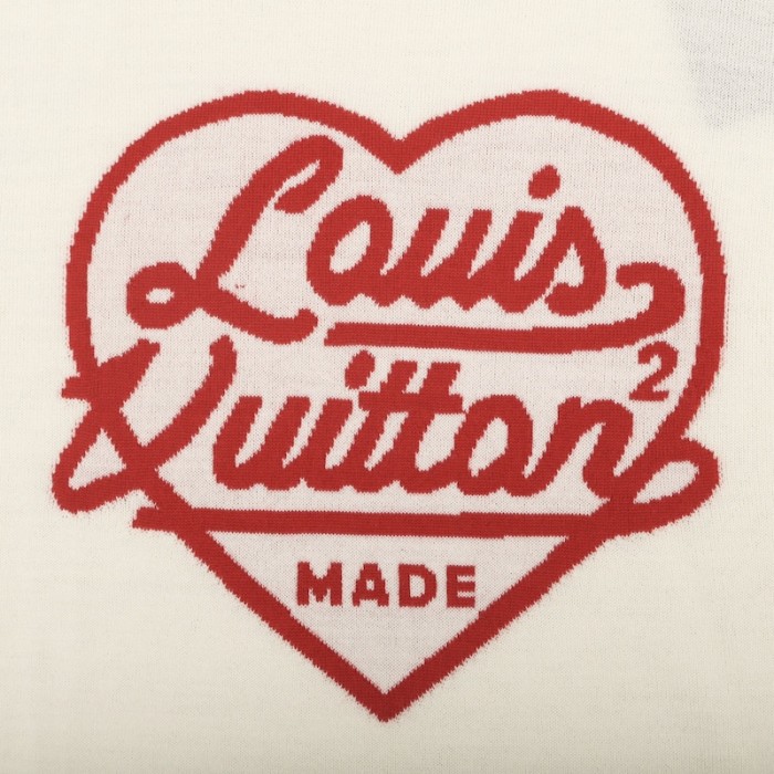 l**is V*t*n intarsia heart turtle neck cream