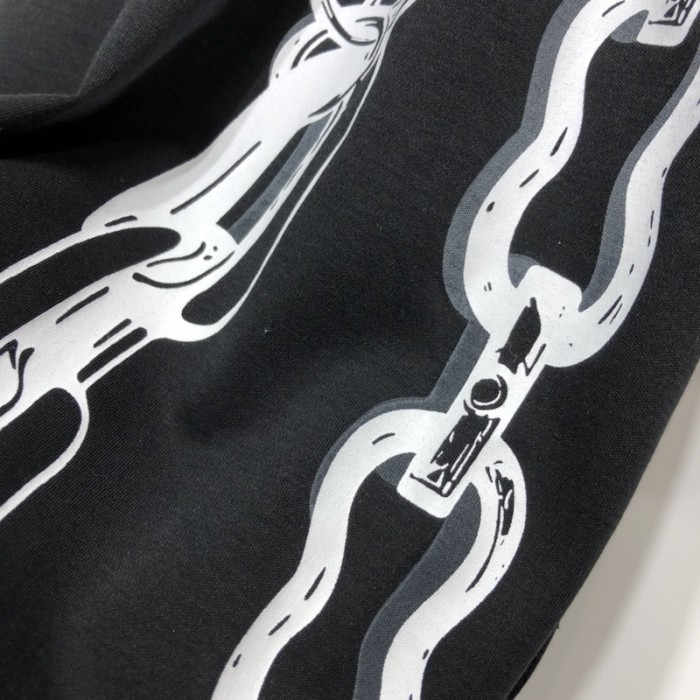 l**is V*t*n chain print t-shirt 1a9nps