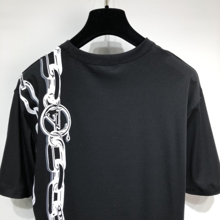l**is V*t*n chain print t-shirt 1a9nps